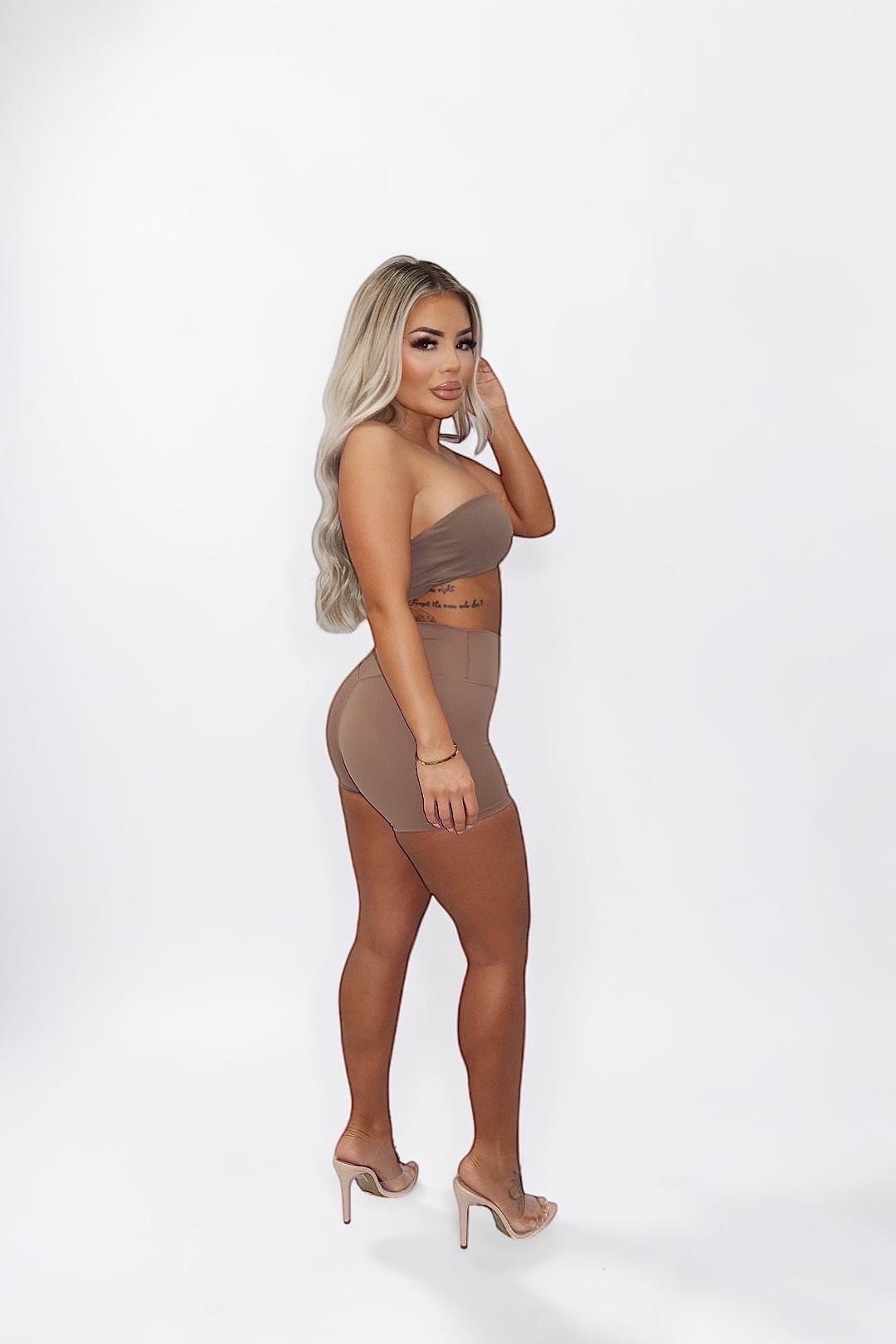 SMOOTH SCULPT SHORTS - BROWN - GLAMORZ