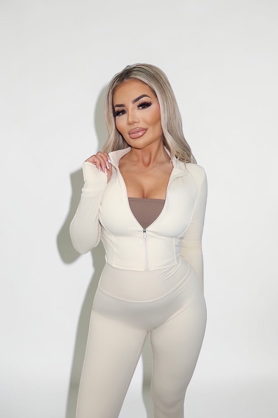 SNATCHED JACKET - IVORY - GLAMORZ